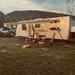 Misty Mountain Farm - Farm Stay