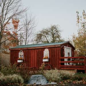 Bella Luna Alpaca Farm Cabin