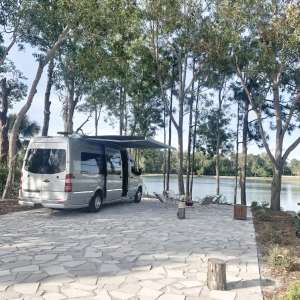 Luxe, Lakeside Site- Scenic Privacy