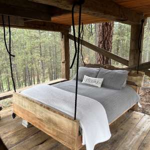 Cozy Nook Cottage Chewelah Tree House Experience