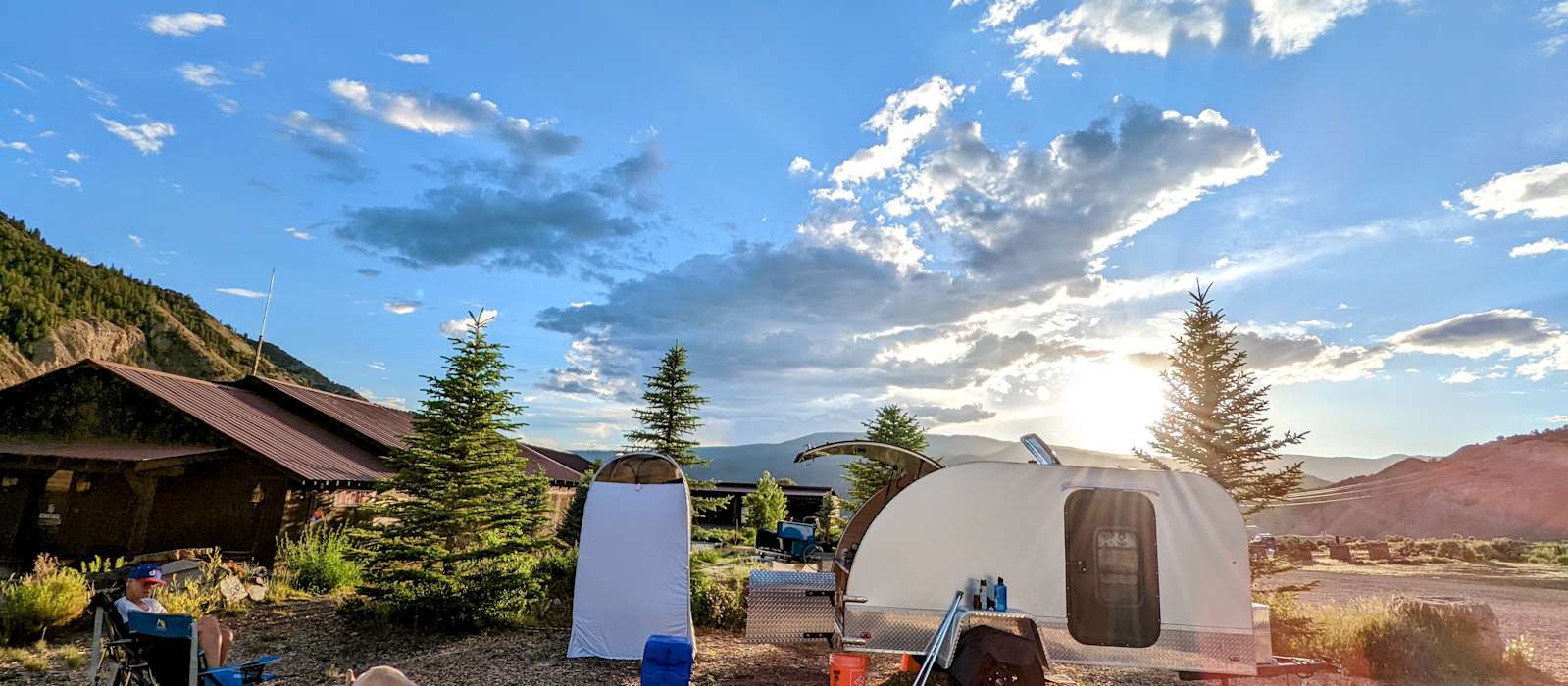 A scenic view of Glenwood Springs