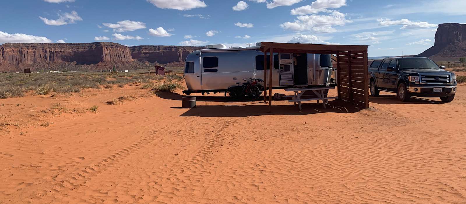 A scenic view of Arches National Park