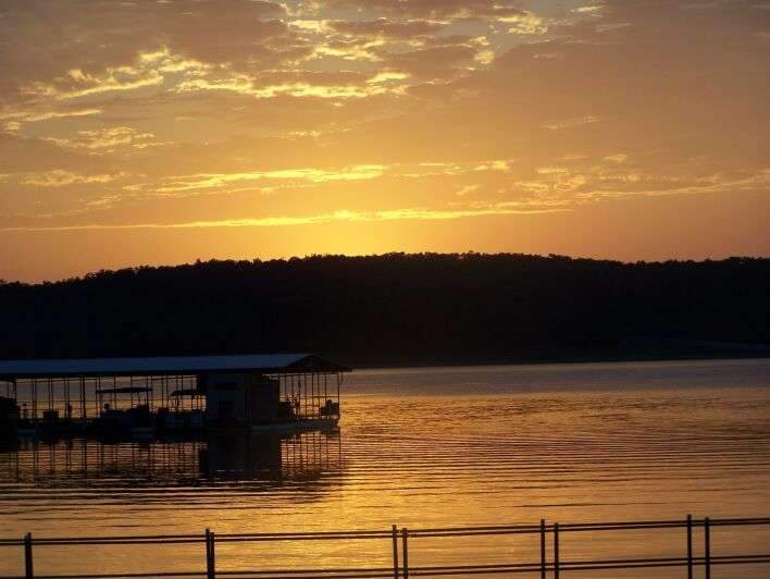 Panther Bay: Where Arkansas's Wilderness Meets Family Fun