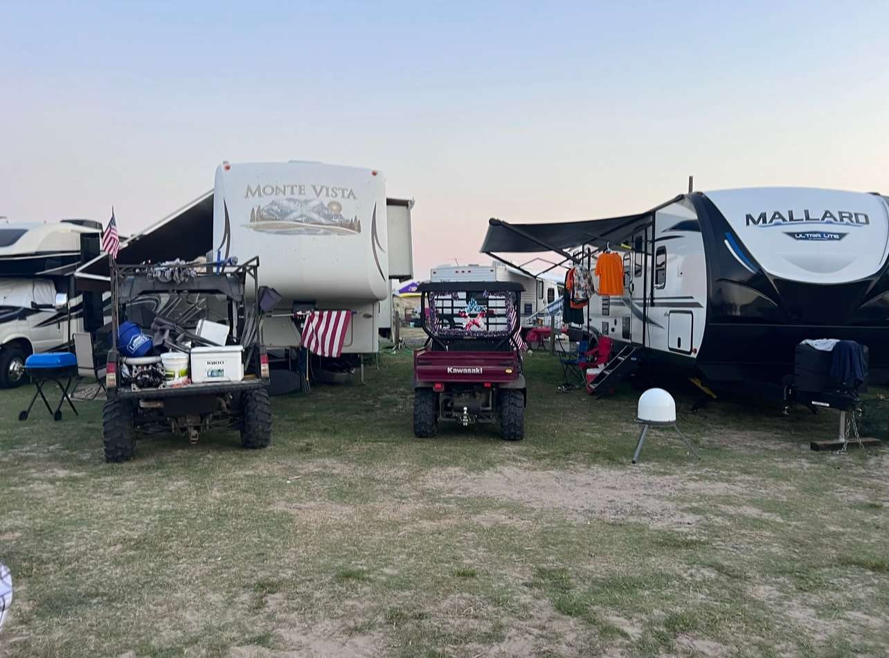 Escape the Heat: Your Sacramento RV Oasis Awaits!