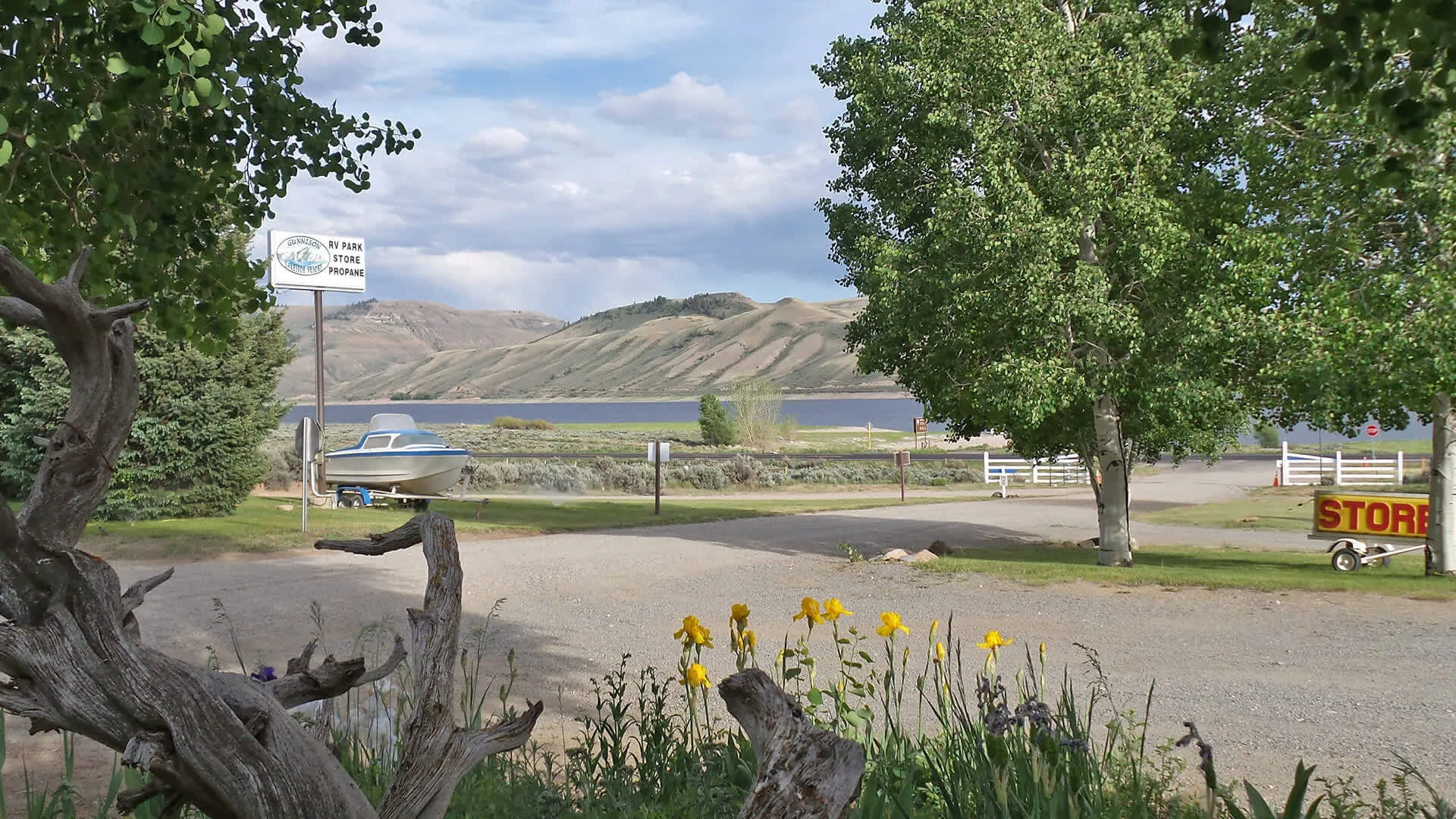 Oasis RV Resort & Cottages Hipcamp in Gunnison, Colorado
