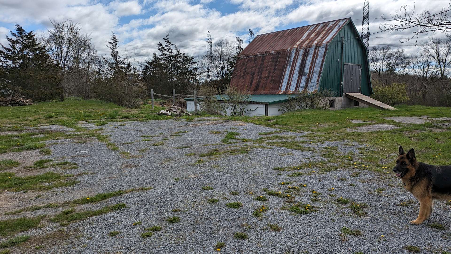 RV/Camper Parking 10min To Kingston Hipcamp in Elginburg, Ontario