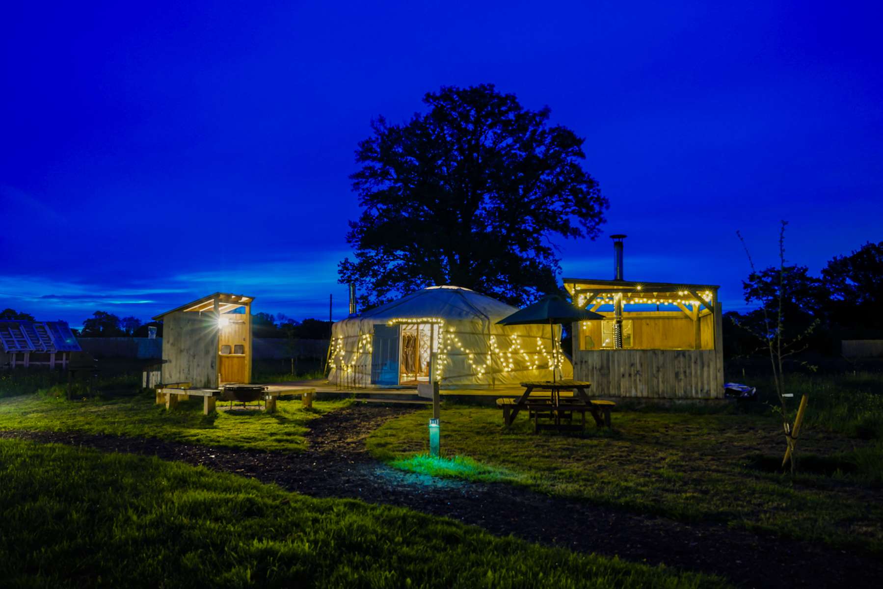 Glamp and Tipple - Photo 2