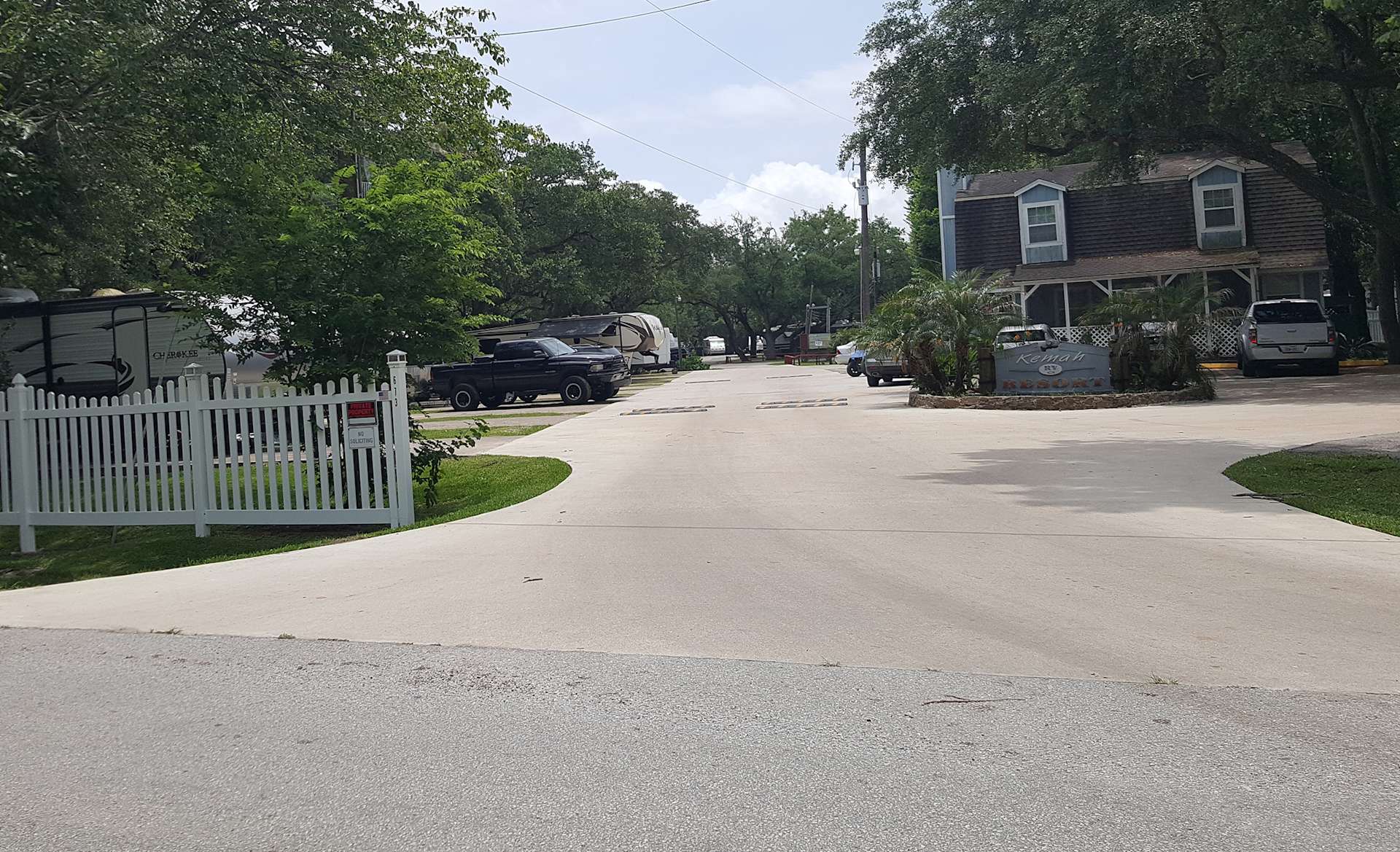 Kemah RV Resort - Photo 2