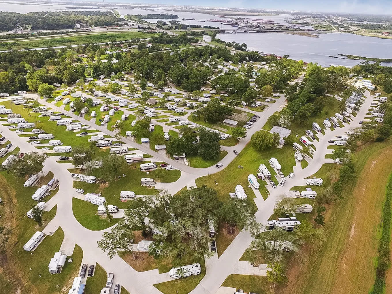 Houston Leisure RV Resort - Hipcamp in Highlands, Texas