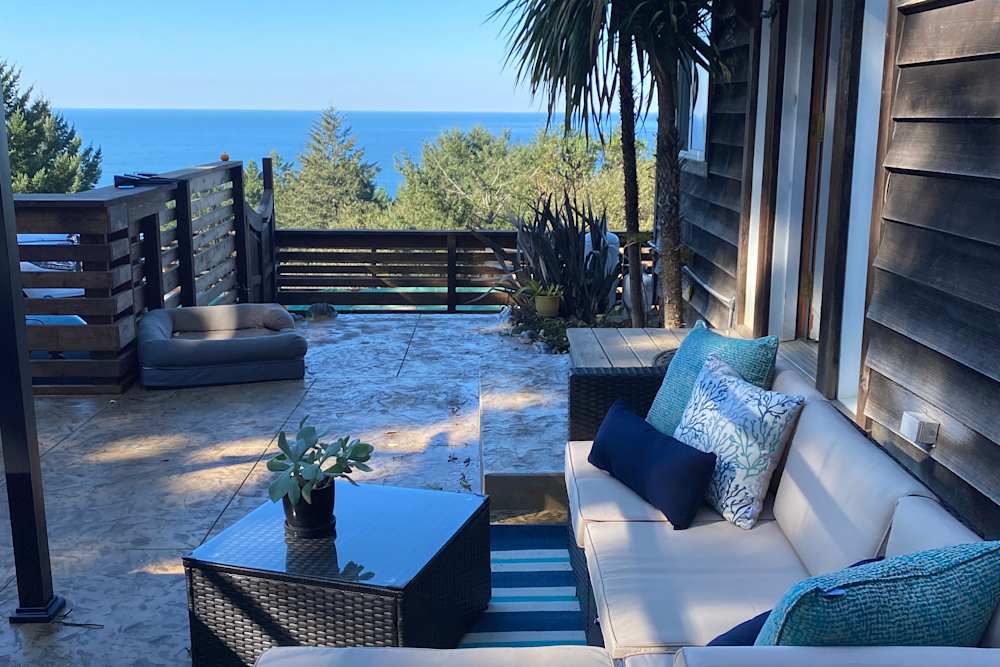 Lost Coast, Oceanview Retreat