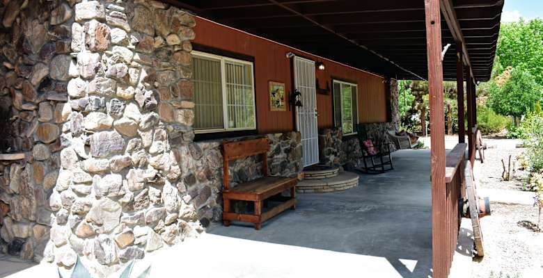 2 Bedroom Stone Cabin Camping