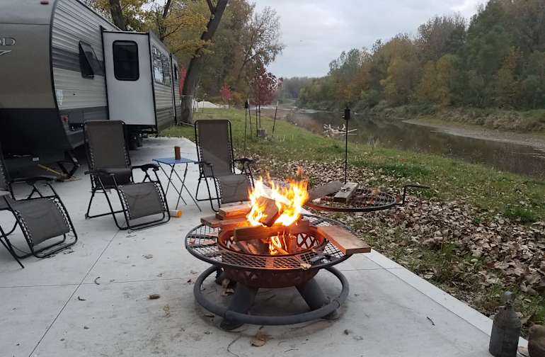 johnson sauk camping