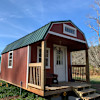 Cabin room by the creek near AT.