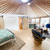 Private Luxury Yurt with HOT TUB/AC