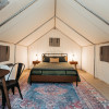 Glamping Tent 3 (1 Queen Bed)