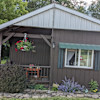 Cozy Cabin with a RV Hookup 
