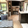 PRIVATE HILL COUNTRY GLAMPING  RV 