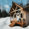 The Mitre: A Deluxe Tiny Cabin