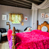Foxy Den Sleep Chalet off grid