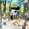 Romantic Treehouse in Country Woods