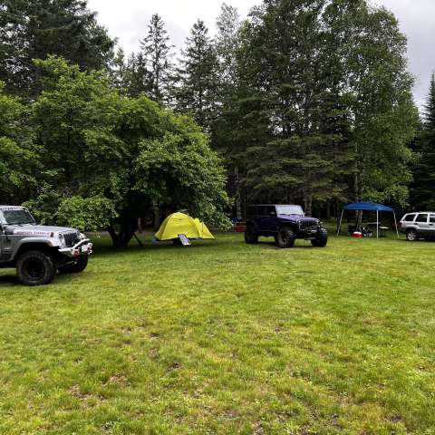 https://hipcamp-res.cloudinary.com/images/c_fill,f_auto,h_480,q_60,w_480/v1655659715/campground-photos/cbe997l1mgx7uffmxmrl/in-tents-camping-serene-acres-group-site-at-in-tents-camping-new-england.jpg