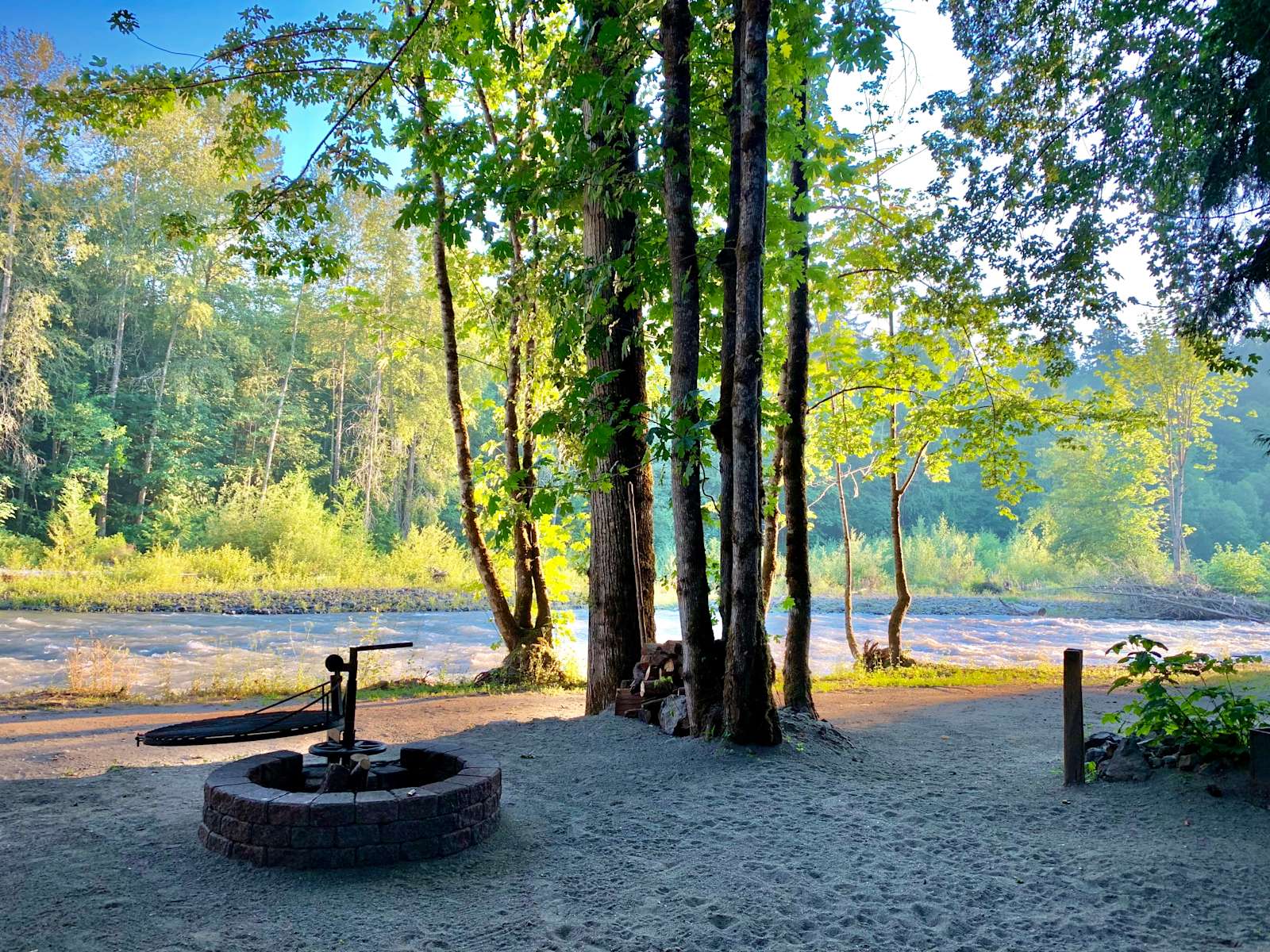 Dick's Last Resort on the River - Hipcamp in Sequim, Washington 