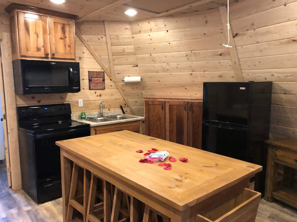 Paradise Pointe Hipcamp in Bryant, Alabama