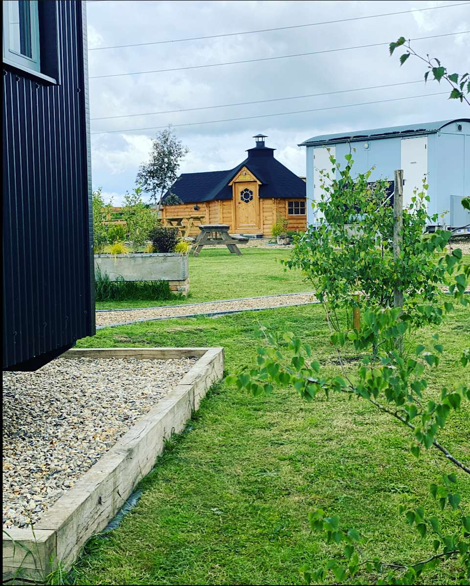 Hill House Huts and BBQ Lodge Hipcamp in Diss, Burston, England