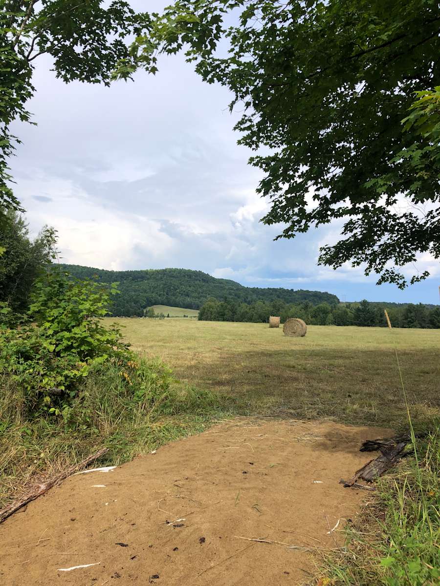 Le Champ des Étoiles Star Fields in Wakefield Hipcamp in , Quebec