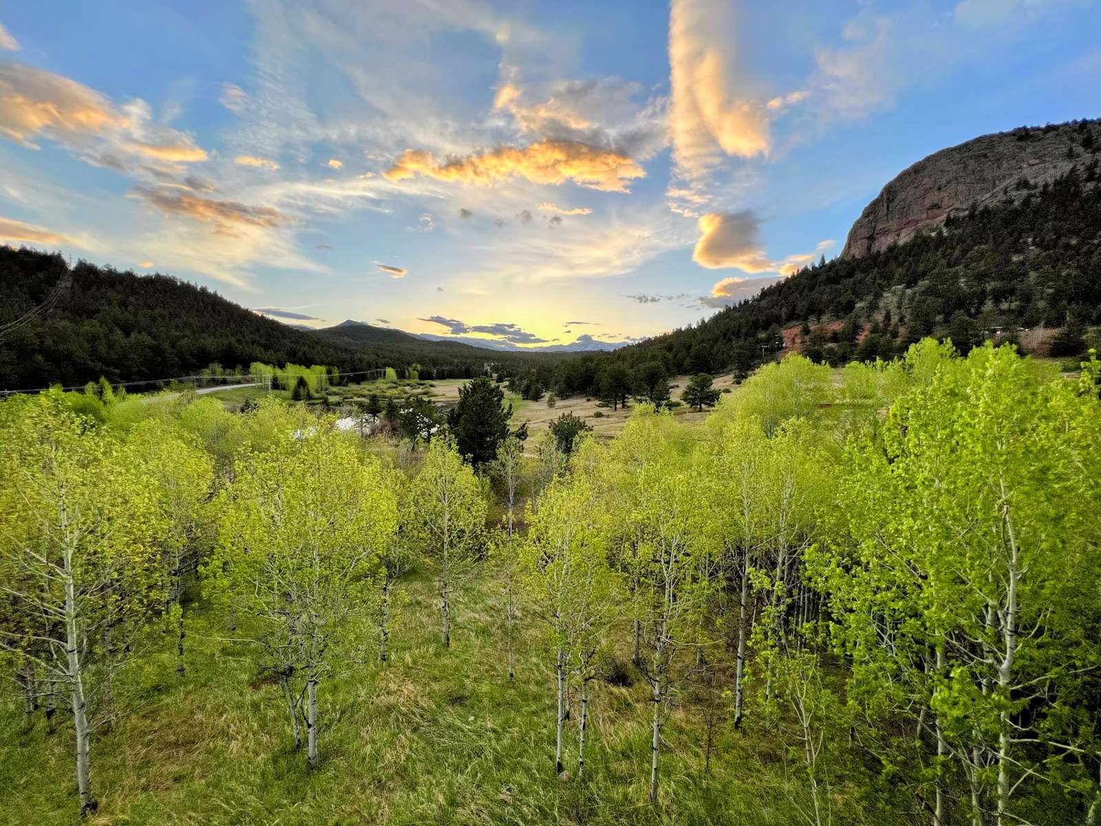Escape to the Wild: Your Guide to Lone Rock Campground, Colorado