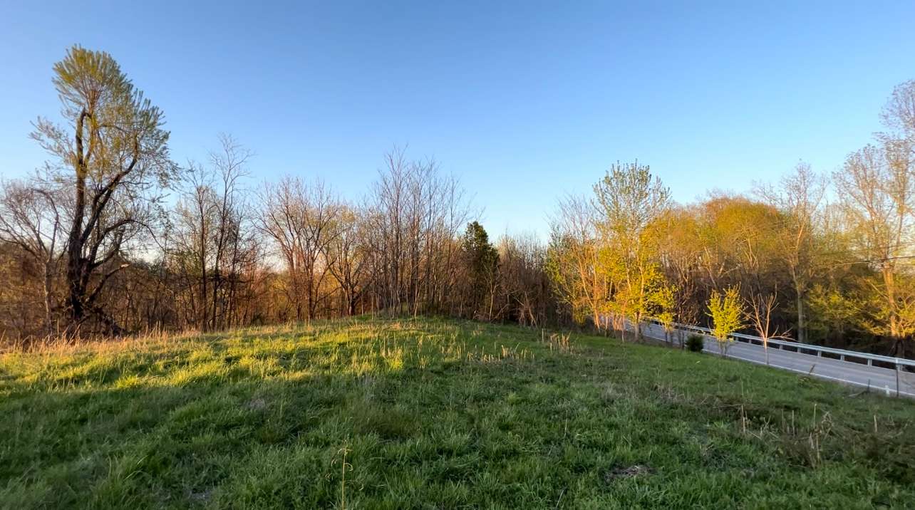 Hannah's Branch at Center Hill Lake Hipcamp in Dowelltown, Tennessee