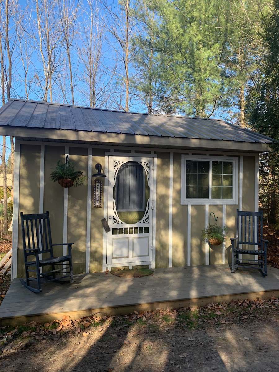 Cozy Cabin on the Water Hipcamp in Dunchurch, Ontario