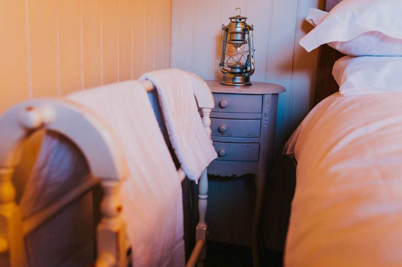 Bumble-Bee Lodge Safari Tent