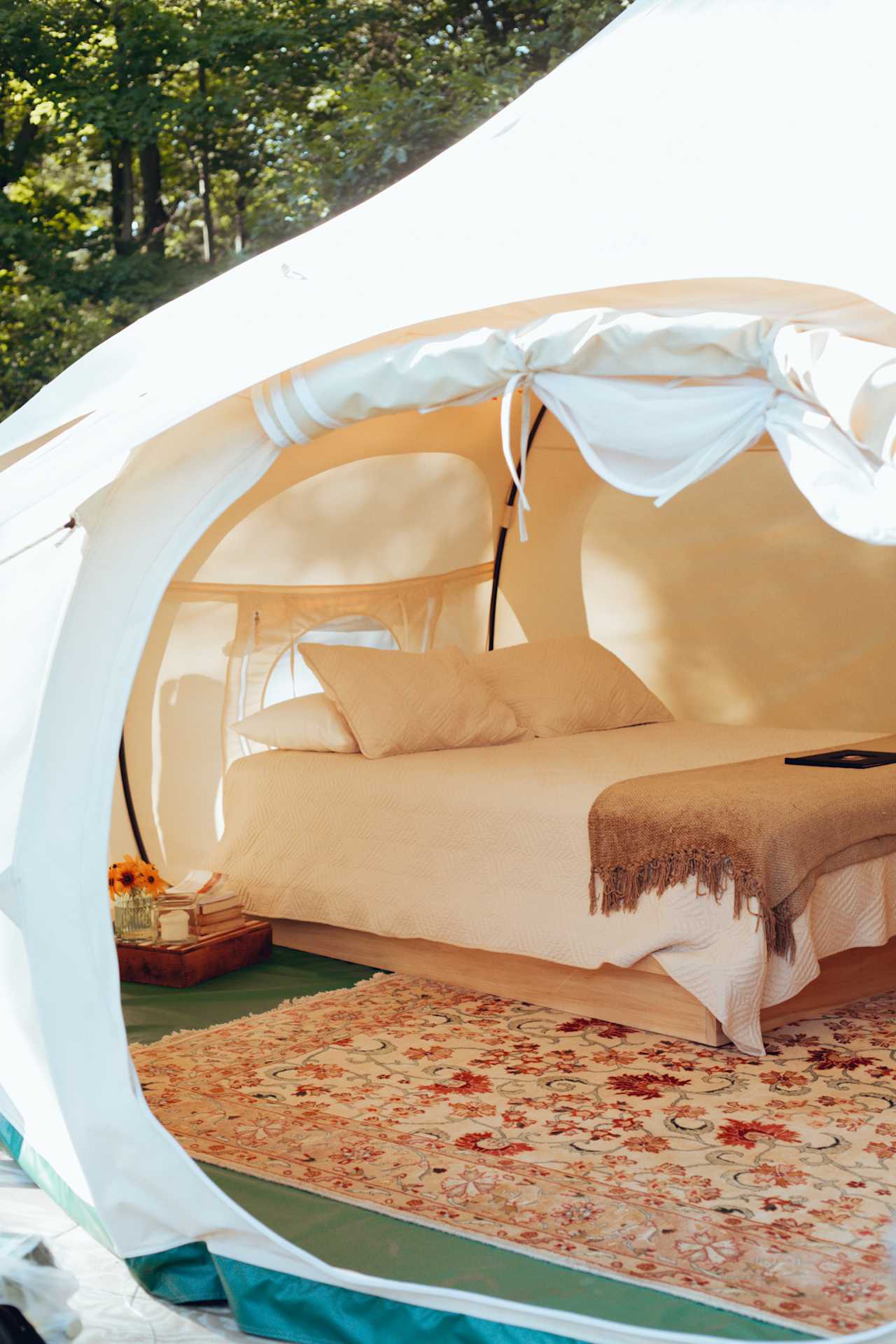 Light & Airy space to dream!