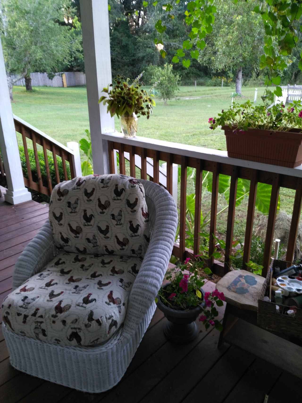 sitting area in the Lily Pad