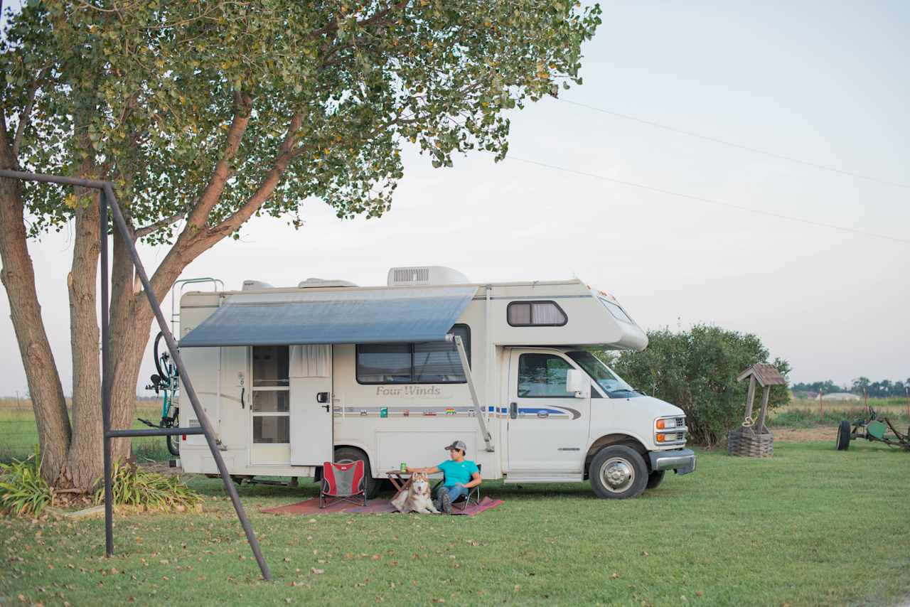 Perfect spot to tuck our RV into