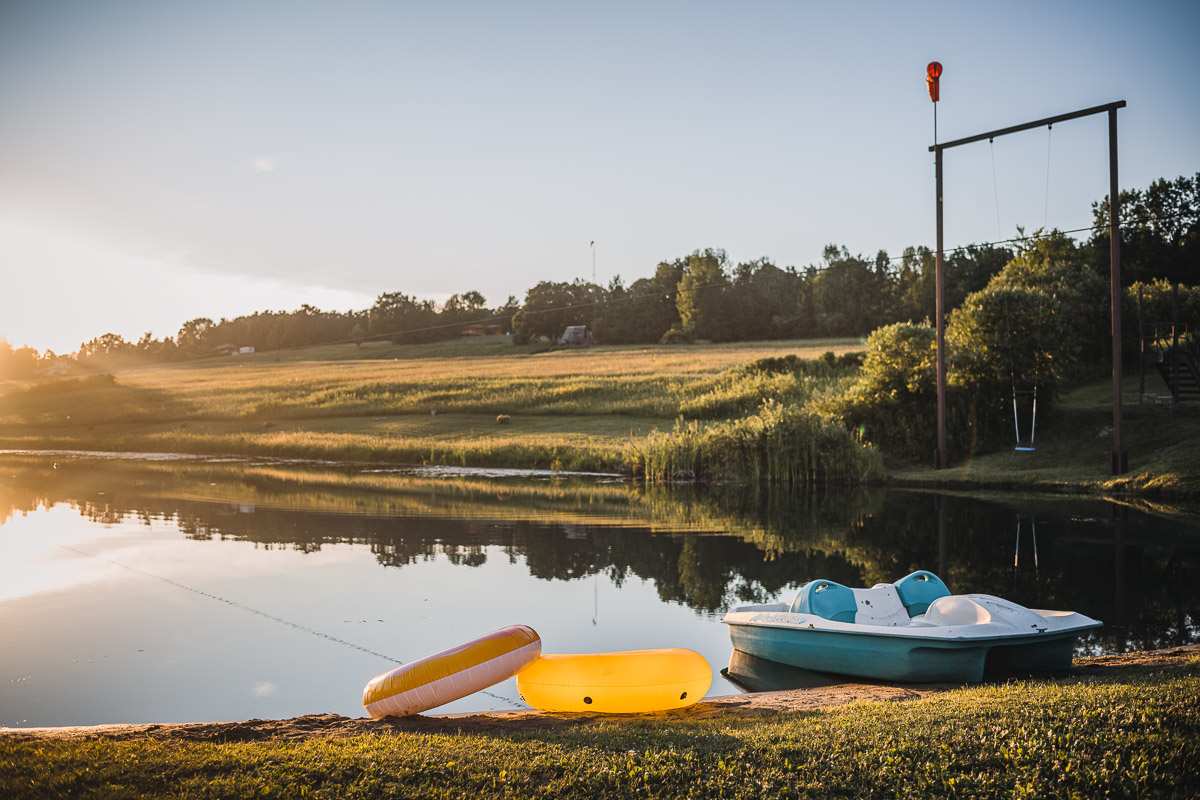 There are plenty of fun toys available for water activities!