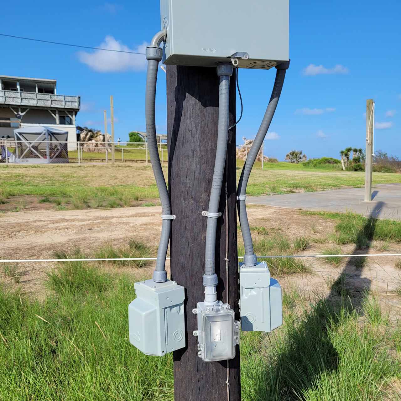 Electrical pole 