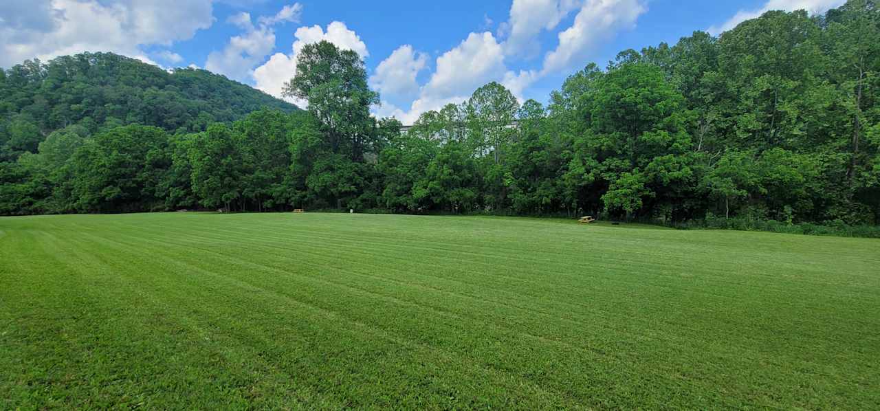 10 acres on the Clinch River,