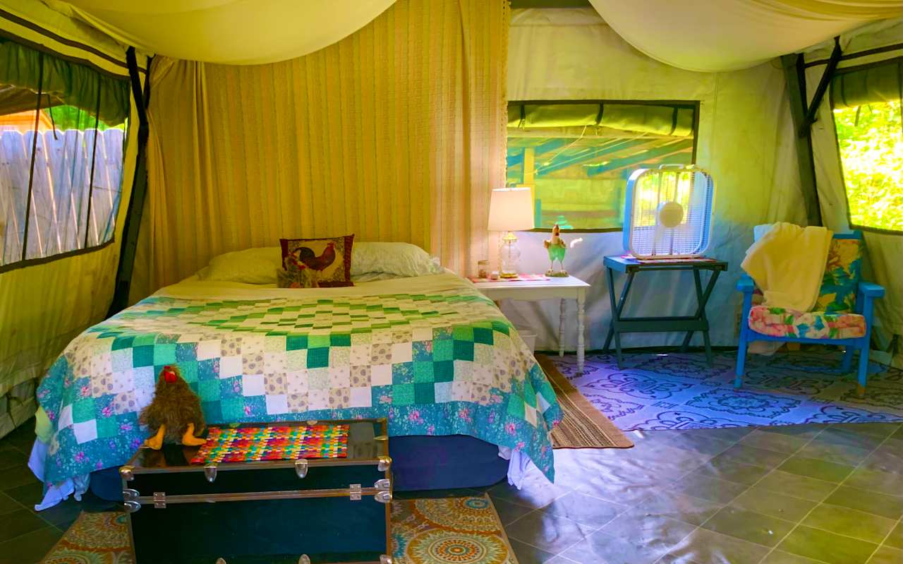 Looking into your 17 ft.² army officers tent, at one of the queen size blowup beds. For four people I set up the other bed.