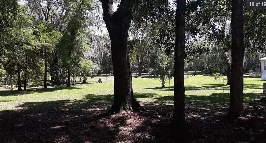 Inglis Camping near a Fishing Lake