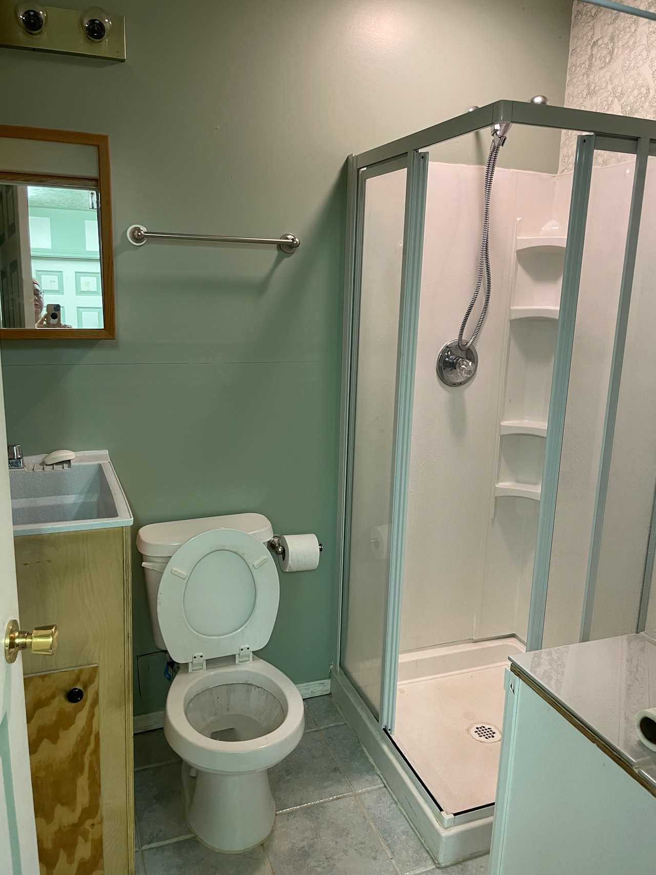 Available bath area