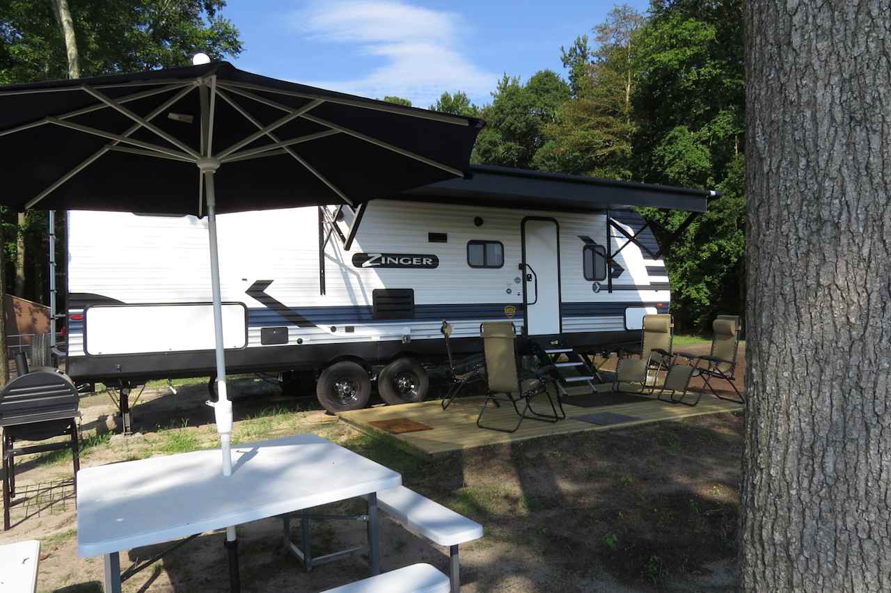 You can relax by the bar-b-q or around the fireplace