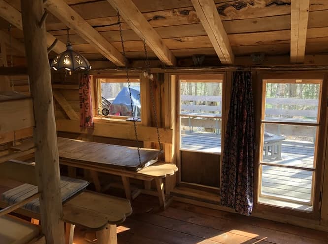 Chimo Treehouse Cabins Resort.