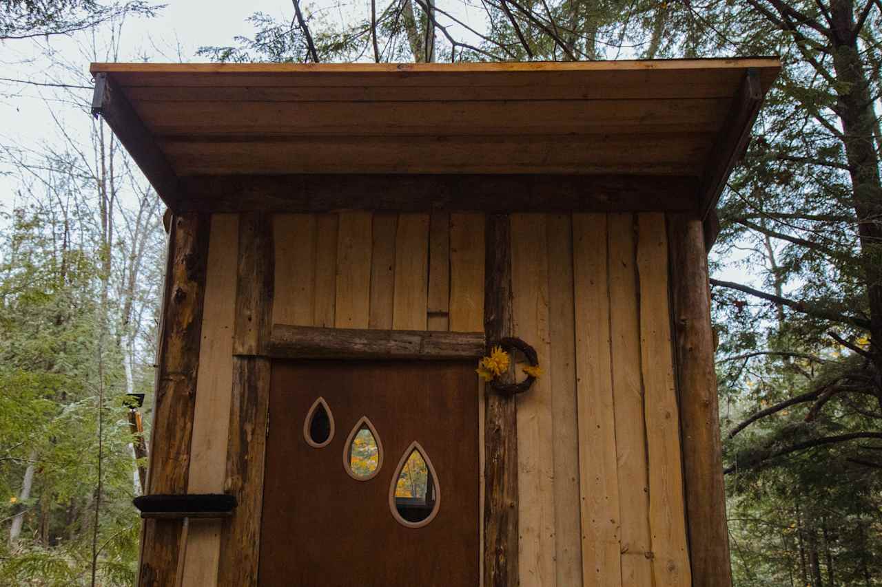 Dave hand built this fantastic structure from his own trees. You can see the care and detail close-up when you visit.