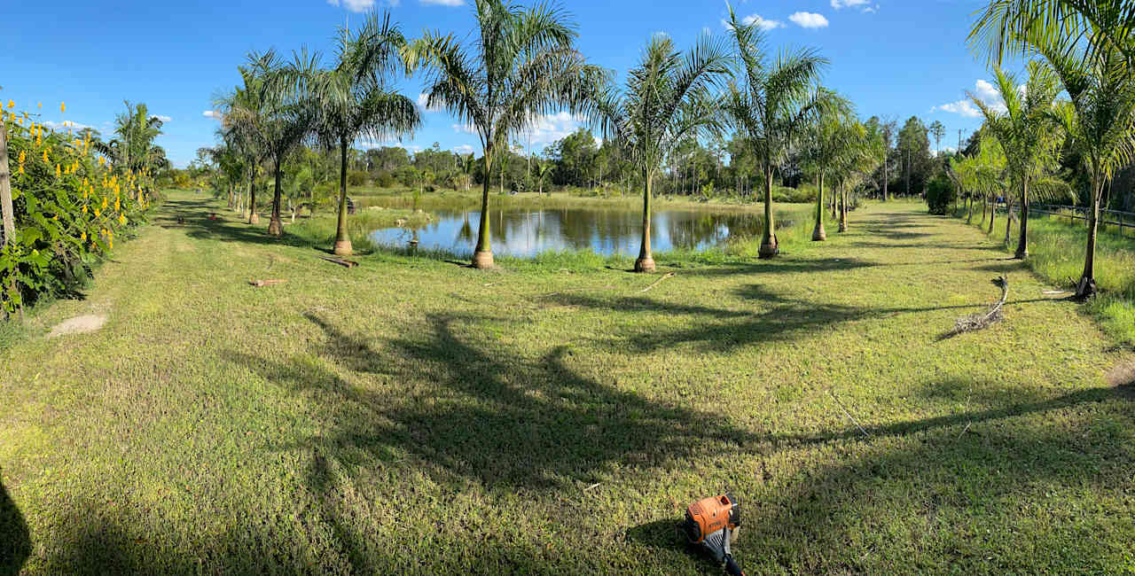 Tres Lagos Farm & Garden