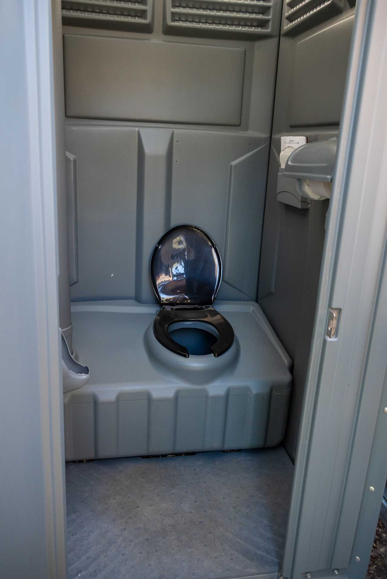 Site amenities; Restroom, super clean. 