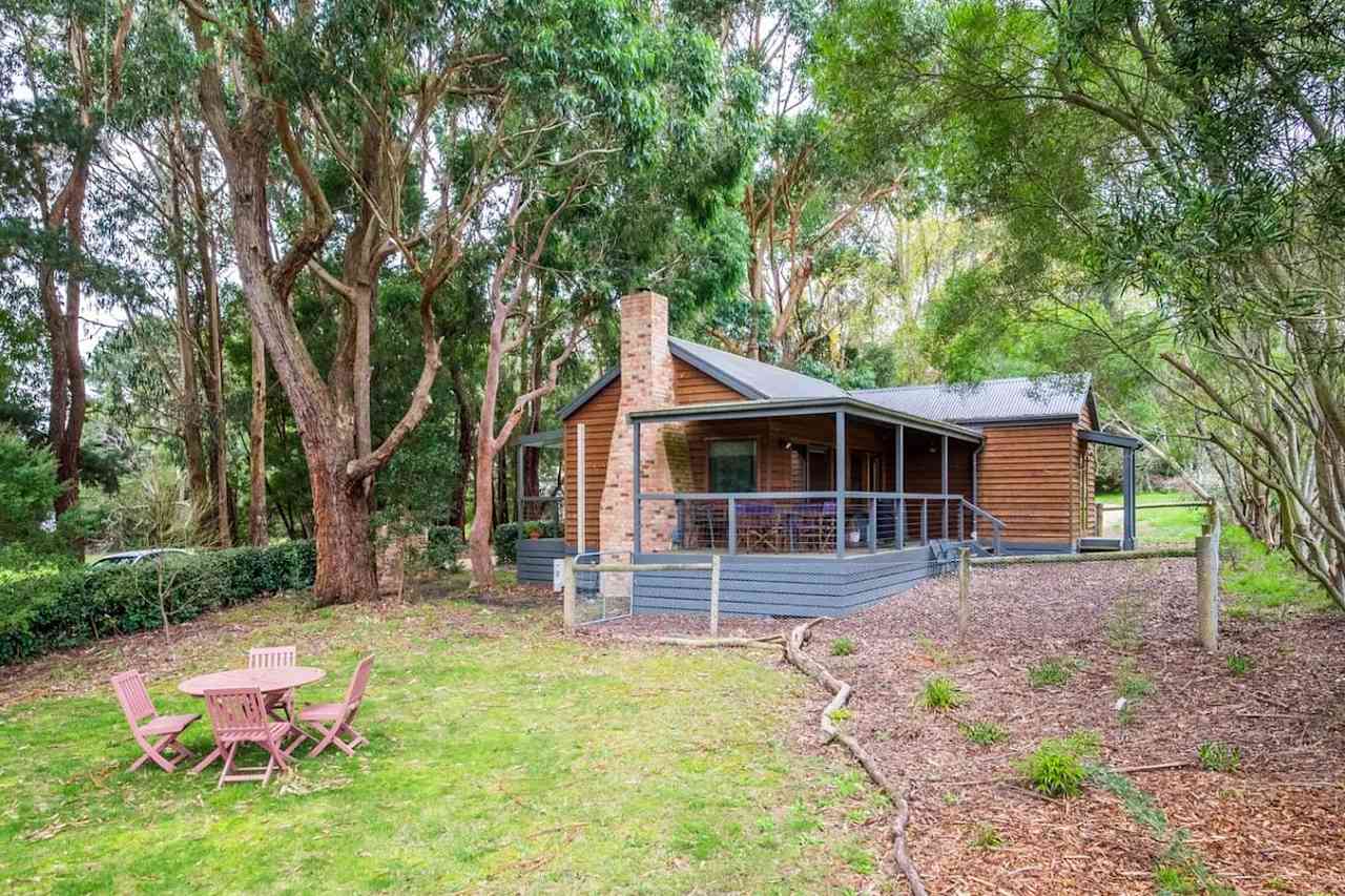 Cedarwood Cottage