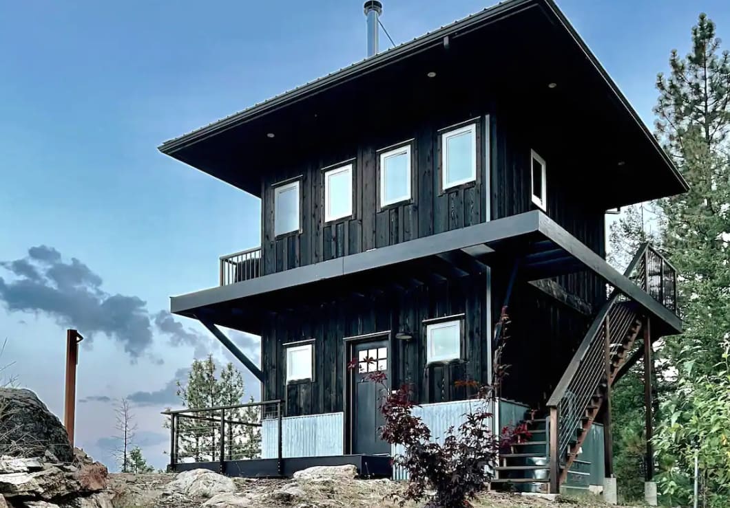 Cozy Lookout Tower