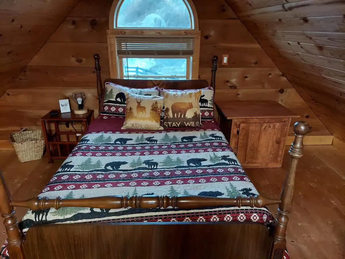 Queen bed in the loft
